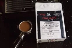 Italiano Espresso Honey Process Vietnamese Koffiebonen Aanbieding 250g GAIA Cafe 19 Italiano Espresso Honey Process Vietnamese Koffiebonen Aanbieding 250g GAIA Cafe -Koffie/Drankjes Winkel 1200x800 9